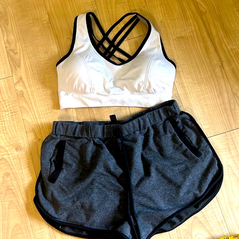 COPY - Sports bra and shorts set